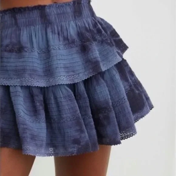 AERIE Rock N’ Ruffle navy blue mini skirt size medium - Picture 2 of 5